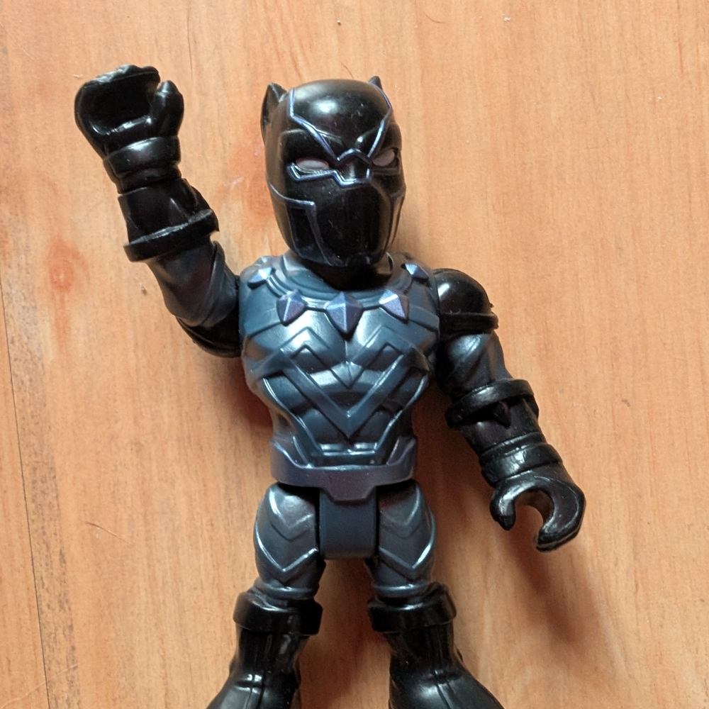 2/22$ Marvel, Dc And More kid toys 2 for 22$ on selected item - Picture 14 of 16